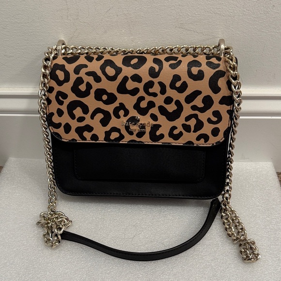kate spade Handbags - Kate Spade New York Remi leopard-print crossbody bag